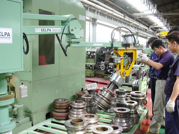機械部品製造業界での導入事例写真