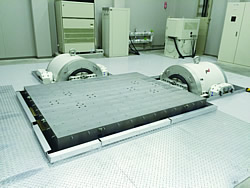 大型3軸耐震試験装置 TS-16000-25L