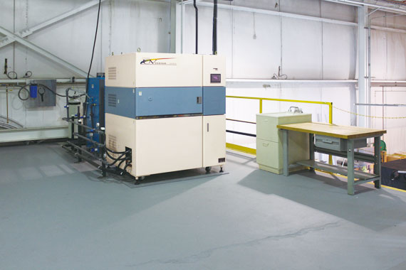 ELINA(オハイオ州メンター市)の社内実験室にも、2015年11月にSUV-W161が設置され稼働中。